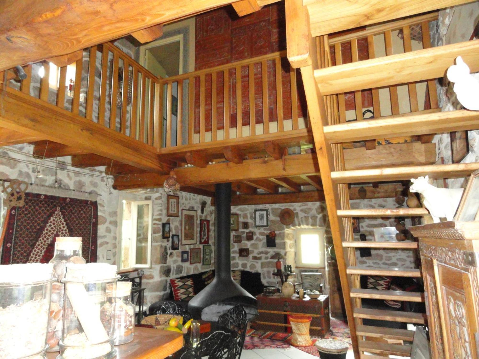 Chambre D'Hotes Au Creux Du Chambon Joyeuse Habitación foto